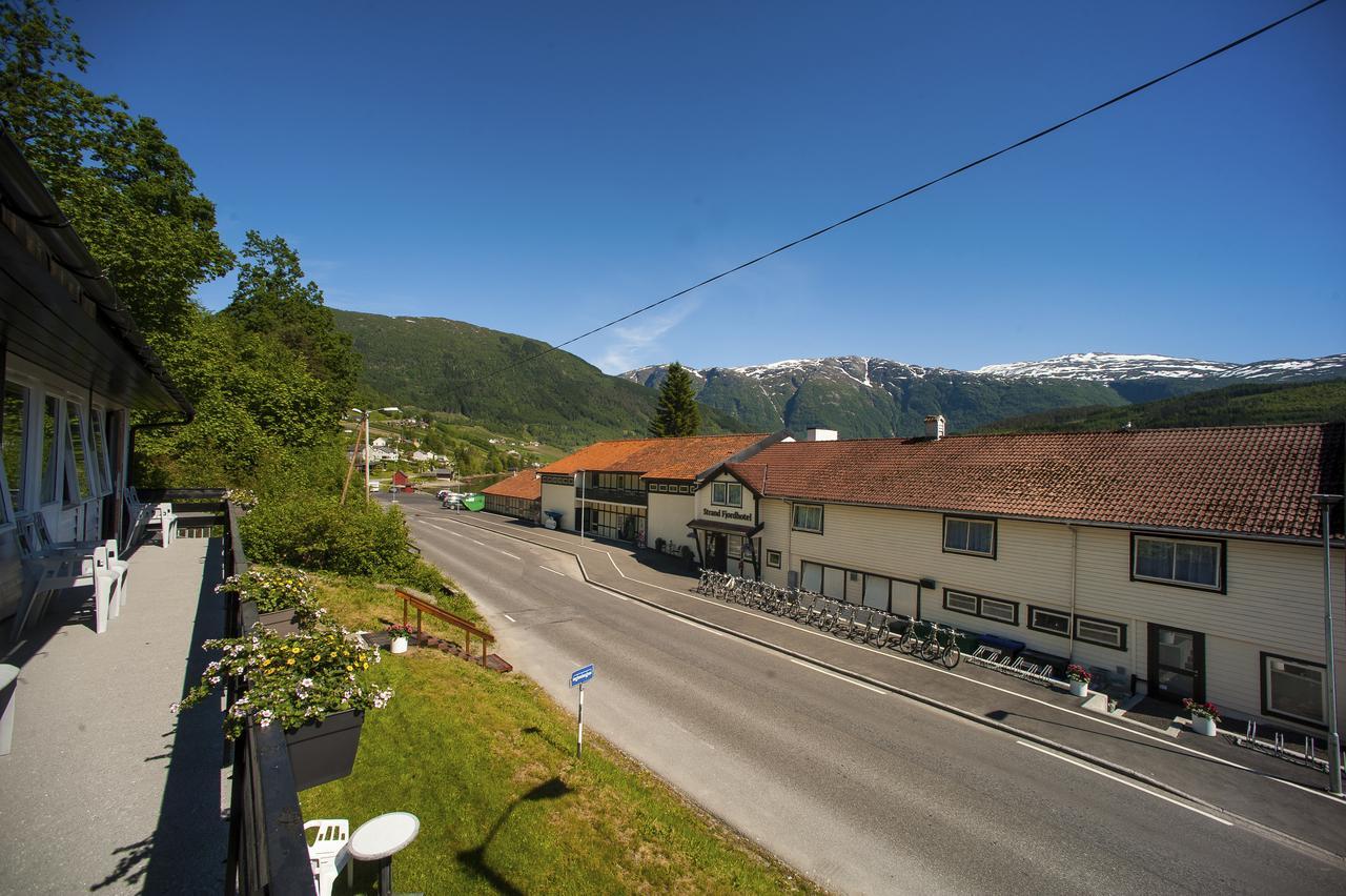 Strand Fjordmotel Ulvik Ngoại thất bức ảnh